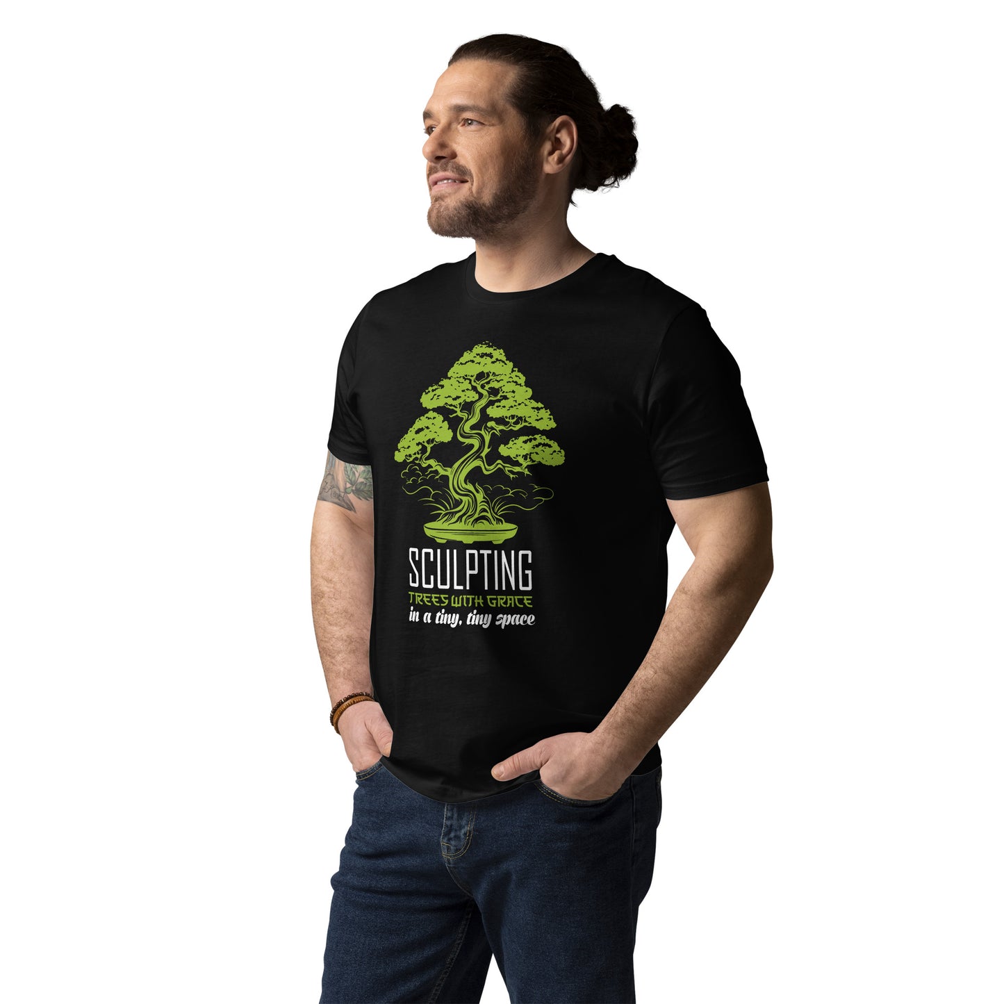 Sculpting Trees with Grace in a Tiny, Tiny Space Bio-Baumwoll-T-Shirt